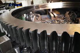 Dentes de moagem do rolamento de giro