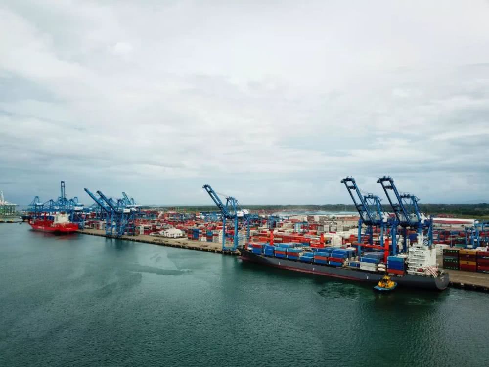 quatro pontoscontatobolagirandoconsequ&ecirc;ncia