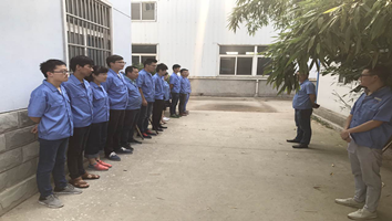 Departamento Técnico Organiza os Tecnólogos para Estudar o Processo de Produção Completamente