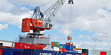 guindaste portu&aacute;rio